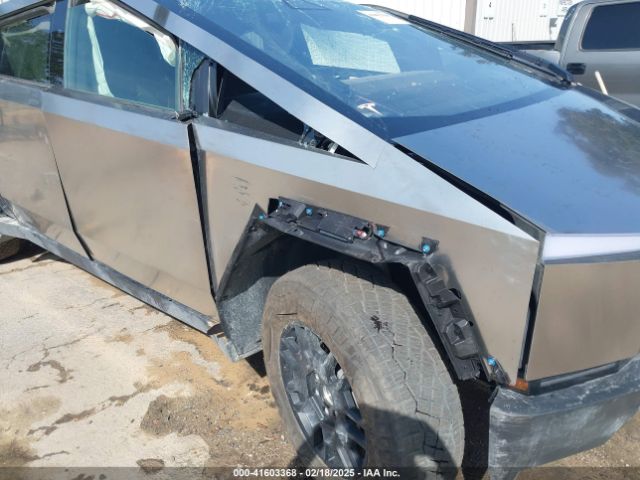 7G2CEHED1SA061543 Tesla Cybertruck All-wheel Drive
