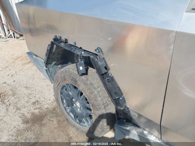 7G2CEHED1SA061543 Tesla Cybertruck All-wheel Drive