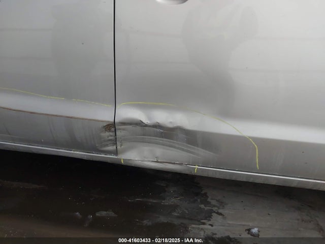 KIA SEDONA LX 2017 KNDMB5C14H6254235 Image 6