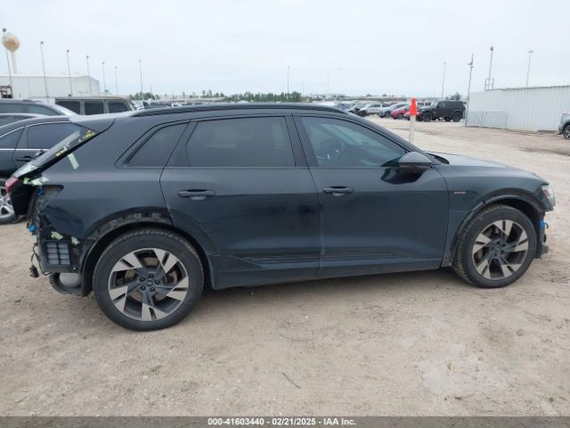 WA1AAAGE6MB027927 Audi E-tron Premium Quattro