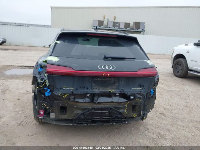 WA1AAAGE6MB027927 Audi E-tron Premium Quattro