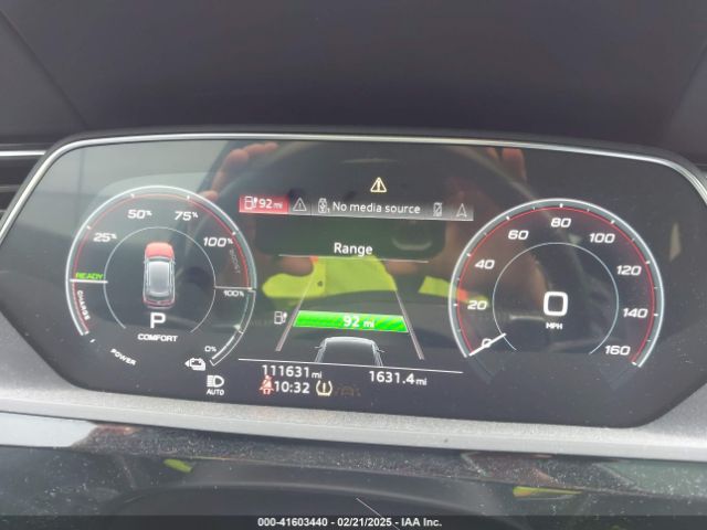 WA1AAAGE6MB027927 Audi E-tron Premium Quattro