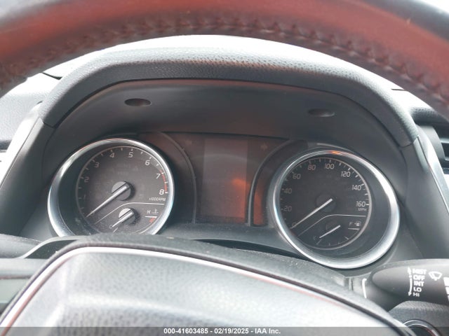 4T1B11HK6JU569460 Toyota CAMRY SE