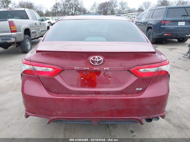 4T1B11HK6JU569460 Toyota CAMRY SE
