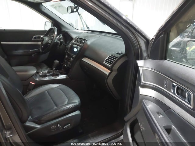1FM5K8D82HGD99443 Ford EXPLORER XLT
