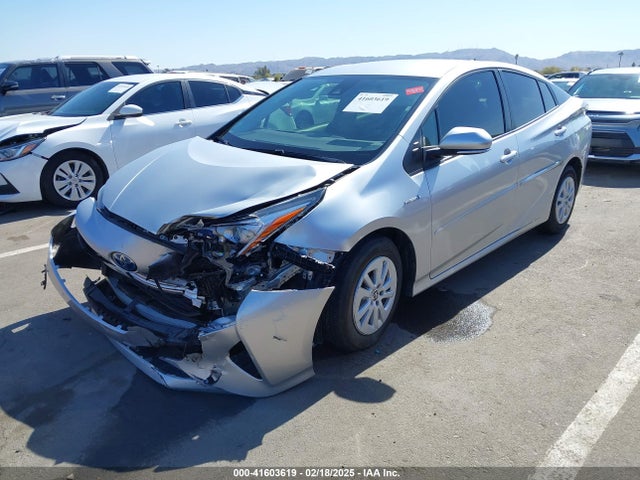 Toyota Prius Two 2017 JTDKBRFU6H3036464 Image 2