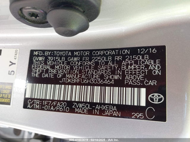 Toyota Prius Two 2017 JTDKBRFU6H3036464 Image 9