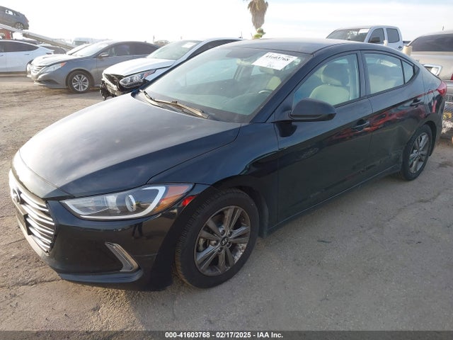 Hyundai ELANTRA SE 2017 5NPD84LF1HH065214 Image 2