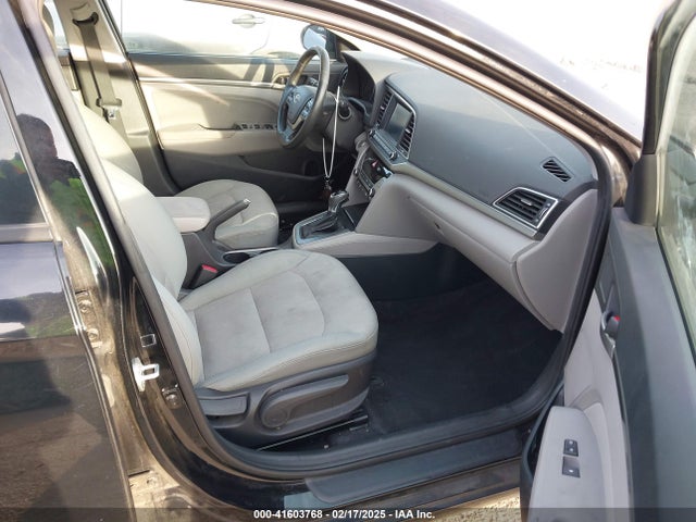Hyundai ELANTRA SE 2017 5NPD84LF1HH065214 Image 5