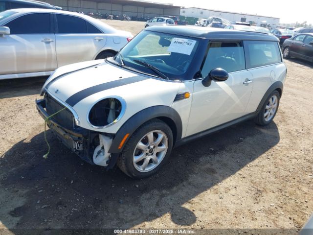 2010 MINI COOPER CLUBMAN WMWML3C5XATX38502 Photo 1