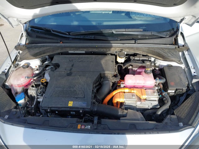 KMHC75LC6NU266307 Hyundai Ioniq Hybrid Se