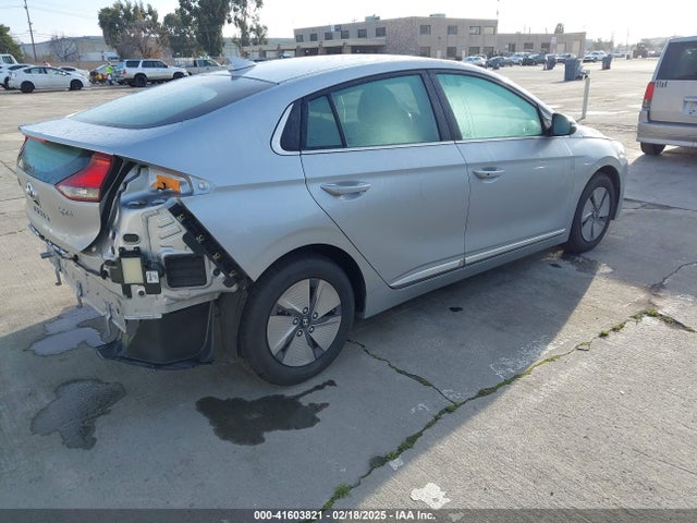KMHC75LC6NU266307 Hyundai Ioniq Hybrid Se