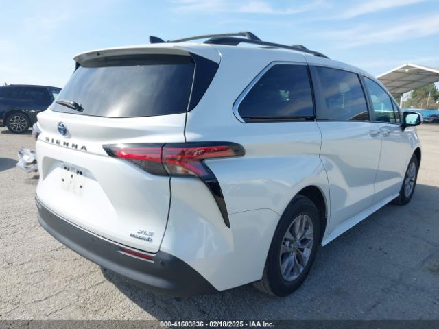 5TDJRKEC4NS075796 Toyota SIENNA XLE