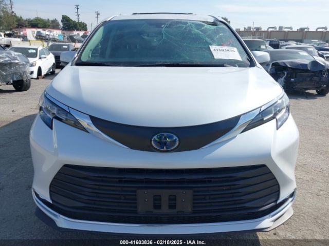 5TDJRKEC4NS075796 Toyota SIENNA XLE