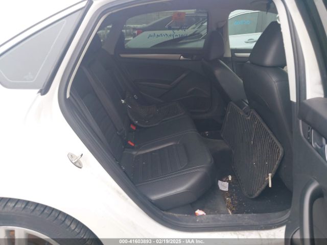 1VWBT7A30FC062052 Volkswagen Passat 1.8t Se