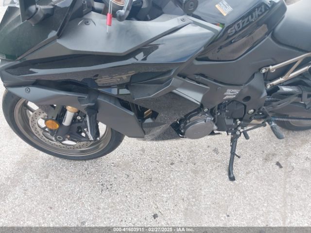 2024 SUZUKI GSX1000 JS1EK12BXR7100500 Photo 8