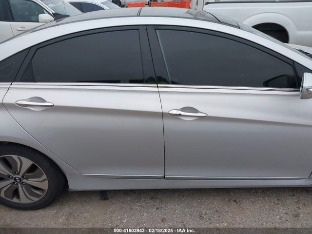KMHEC4A4XEA115904 Hyundai Sonata Hybrid Limited