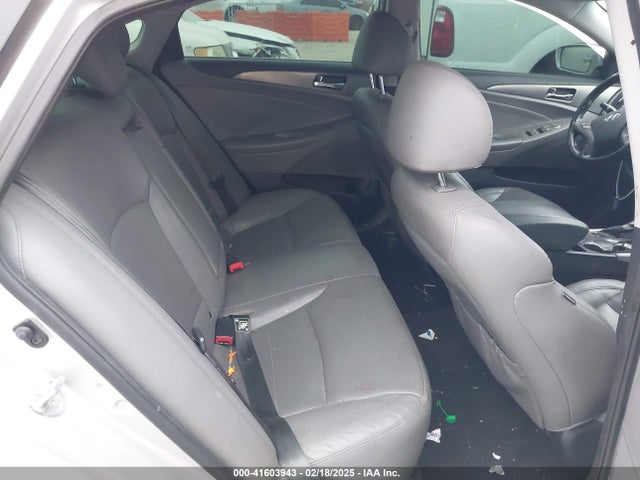 KMHEC4A4XEA115904 Hyundai Sonata Hybrid Limited