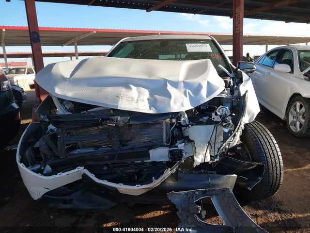 2GNAXUEV7K6295885 Chevrolet EQUINOX LT