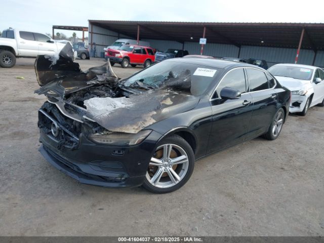 LVY982MK5JP027302 Volvo S90 T5 Momentum