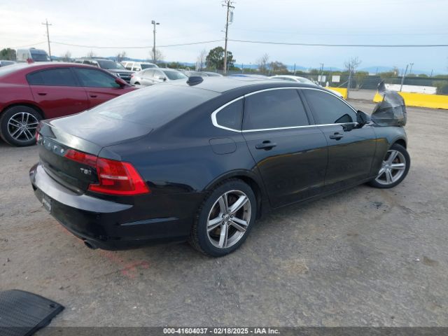 LVY982MK5JP027302 Volvo S90 T5 Momentum