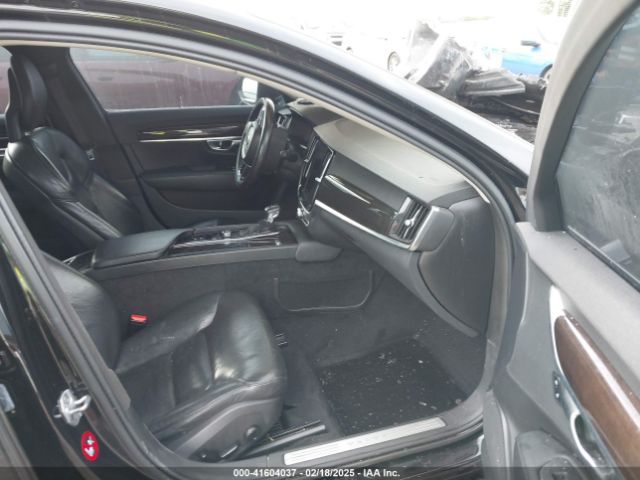 LVY982MK5JP027302 Volvo S90 T5 Momentum