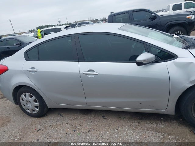 KIA FORTE LX 2016 KNAFK4A60G5446108 Image 12
