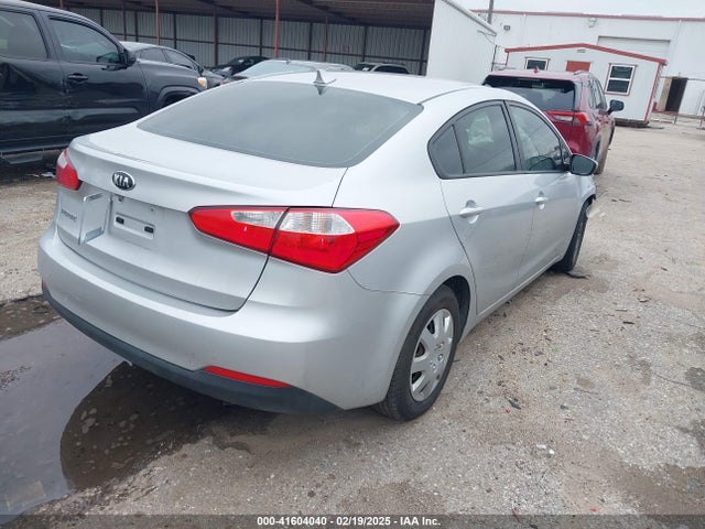 KIA FORTE LX 2016 KNAFK4A60G5446108 Image 4