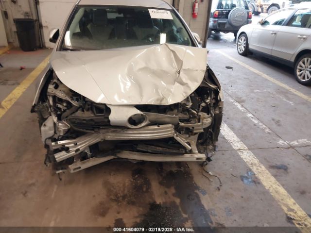 JTDKARFU8J3548154 Toyota Prius Two Eco