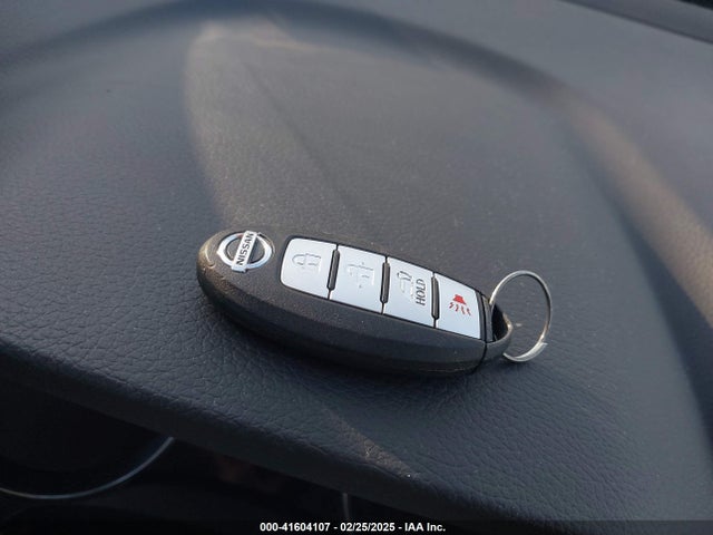 5N1AT2MTXFC859403 Nissan Rogue Sl