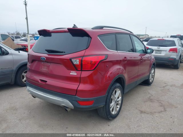 1FMCU0HD0KUB47113 Ford ESCAPE SEL