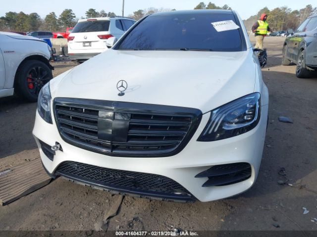 WDDUG8DB1JA418379 Mercedes-Benz S 560