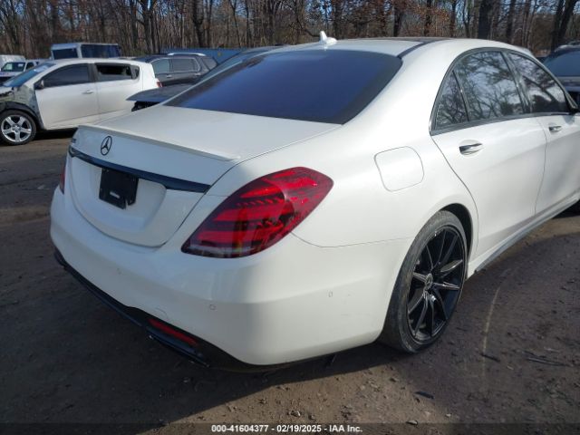 WDDUG8DB1JA418379 Mercedes-Benz S 560