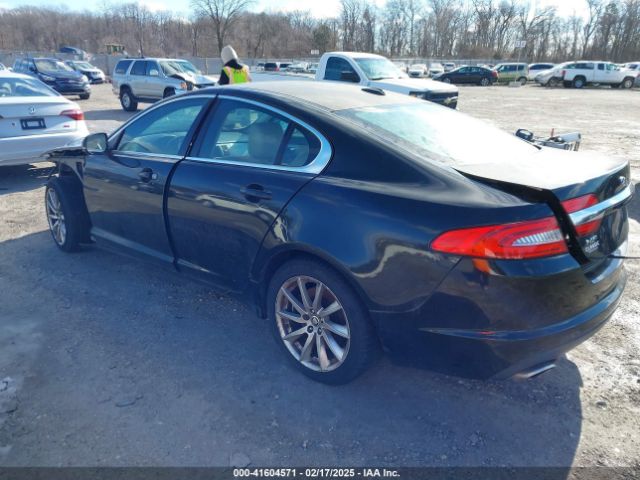 2012 JAGUAR XF SAJWA0FB1CLS41859 Photo 2
