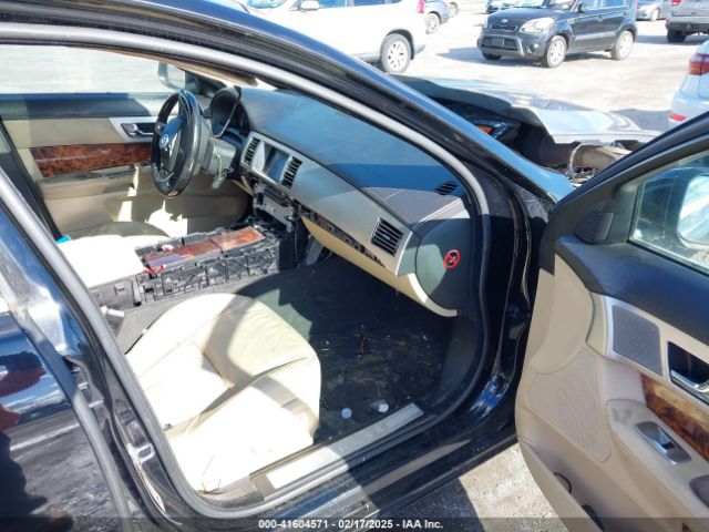 2012 JAGUAR XF SAJWA0FB1CLS41859 Photo 4