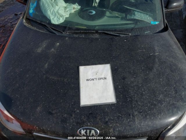 KNDJN2A25J7564379 KIA Soul