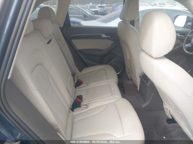 WA1LFAFP0FA074585 Audi Q5 2.0t Premium