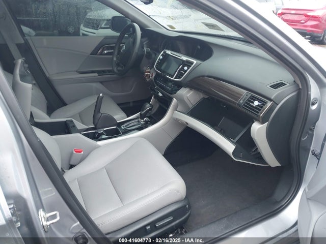 1HGCR2F82GA084338 Honda Accord Ex-l