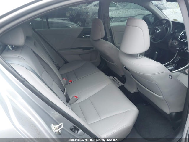 1HGCR2F82GA084338 Honda Accord Ex-l