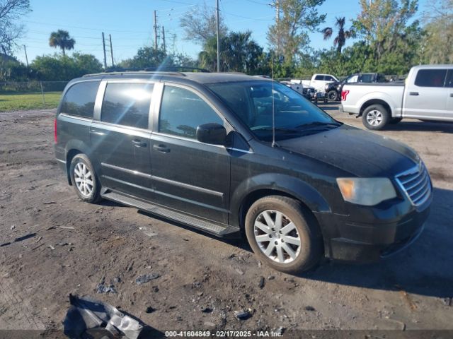 2010 CHRYSLER TOWN & COUNTRY 2A4RR5D17AR169995 Photo 0