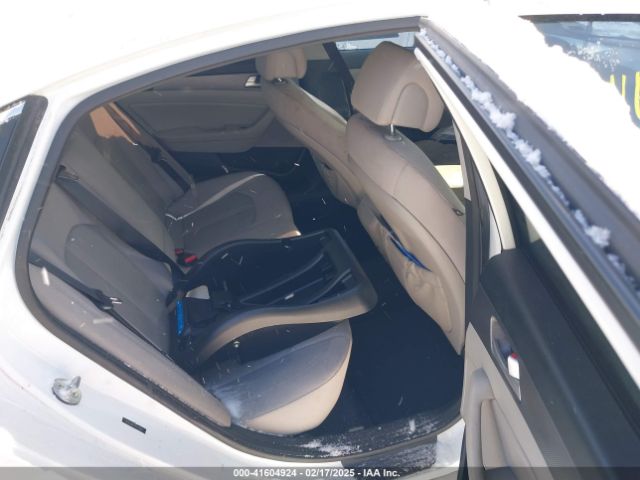 5NPE24AF7FH235002 Hyundai SONATA SE