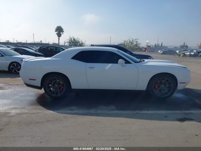 2C3CDZJG7KH503920 Dodge Challenger Gt