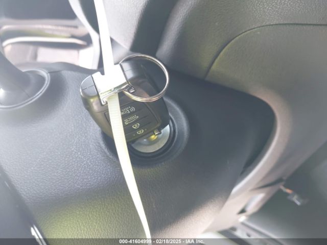 3KPC24A31KE060595 Hyundai ACCENT SE