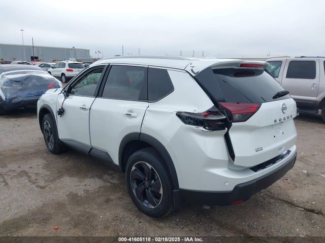 5N1BT3BA6SC762625 Nissan Rogue Sv Fwd