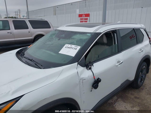5N1BT3BA6SC762625 Nissan Rogue Sv Fwd