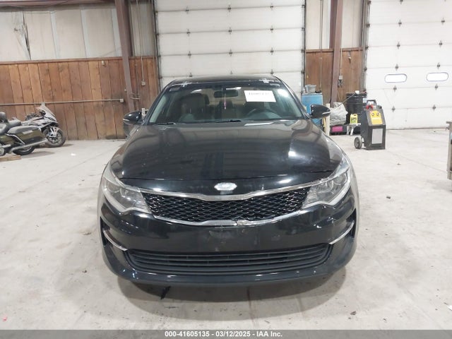 5XXGT4L30JG233167 KIA Optima Lx
