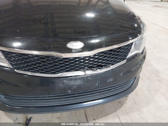 5XXGT4L30JG233167 KIA Optima Lx