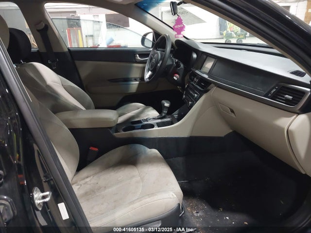 5XXGT4L30JG233167 KIA Optima Lx