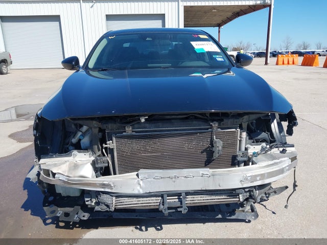 1HGCV1F12KA030667 Honda ACCORD LX