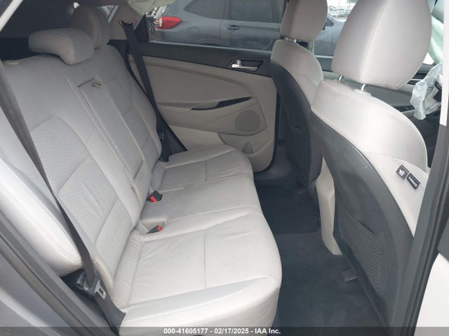 Hyundai TUCSON SE 2019 KM8J2CA42KU939403 Image 8